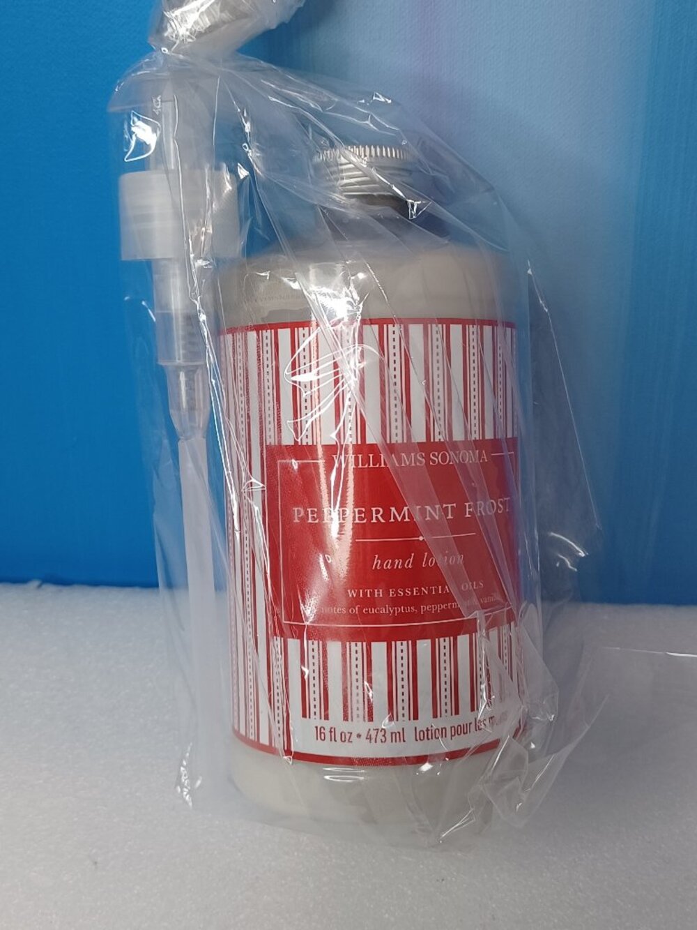 Williams Sonoma Essential Oils Peppermint Frost Hand Lotion Pump 16 oz